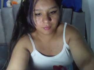 charis-bellota's CamSoda show and profile