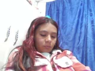 charis-bellota live cam preview
