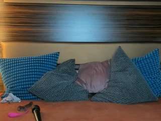 emilyeclair Live Webcam on CamSoda