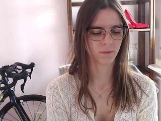 megidesire Live Webcam on CamSoda