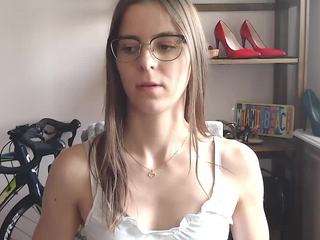 Live cam show with MegiDesire