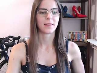MegiDesire Camgirl live