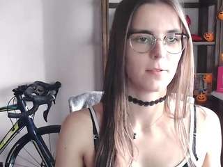 Megidesire's cam show statistics and live stream