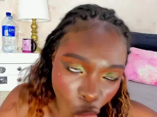 SARAA-COLLIINS's Live Sex Cam Show