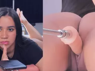 Siennashook's Live Sex Cam Show