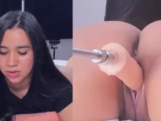 Siennashook's Live Sex Cam Show