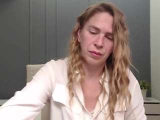 TessaDaybreak live webcam show