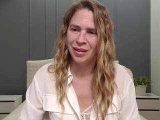 TessaDaybreak live webcam show