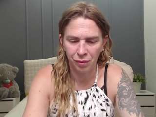 TessaDaybreak live webcam show