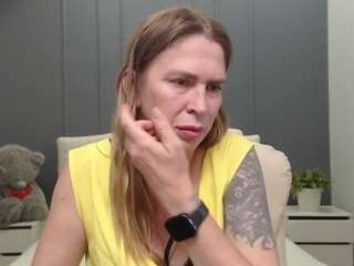 TessaDaybreak live webcam show