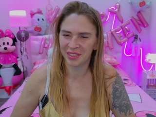 TessaDaybreak live cam preview