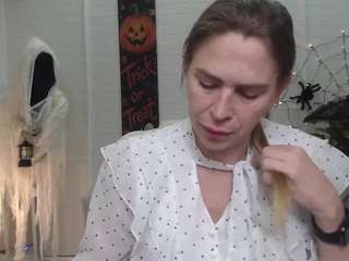 TessaDaybreak live cam preview