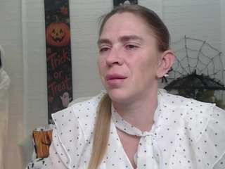 TessaDaybreak live cam preview
