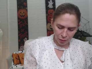 TessaDaybreak live cam preview