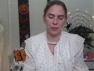 TessaDaybreak live cam preview