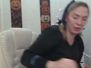TessaDaybreak live cam preview