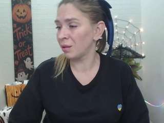 TessaDaybreak live cam preview