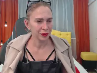 TessaDaybreak's Live Sex Cam Show