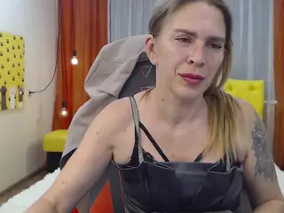 TessaDaybreak's Live Sex Cam Show