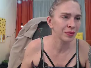 TessaDaybreak's Live Sex Cam Show