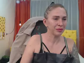 TessaDaybreak's Live Sex Cam Show