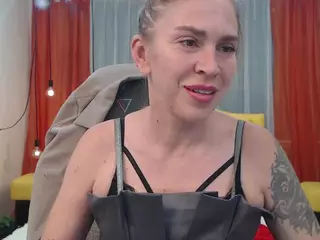 TessaDaybreak's Live Sex Cam Show