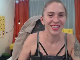 TessaDaybreak's Live Sex Cam Show
