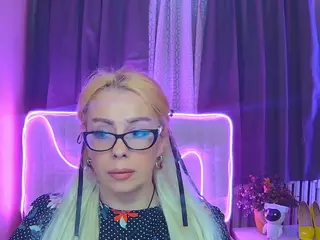 TessaDaybreak's Live Sex Cam Show