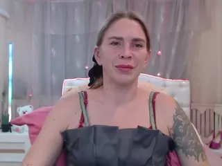 TessaDaybreak's Live Sex Cam Show