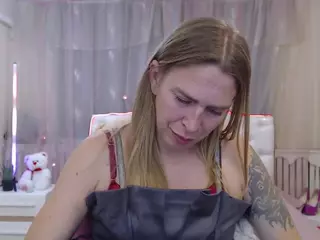 TessaDaybreak's Live Sex Cam Show
