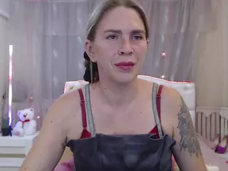 TessaDaybreak's Live Sex Cam Show