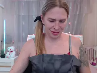 TessaDaybreak's Live Sex Cam Show