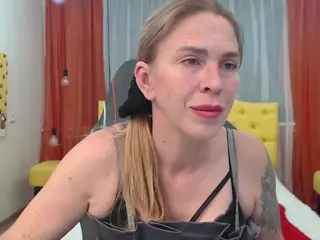 TessaDaybreak's Live Sex Cam Show