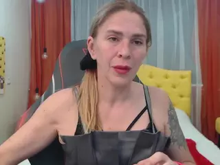 TessaDaybreak's Live Sex Cam Show