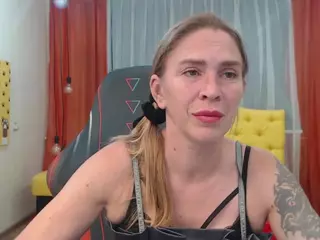 TessaDaybreak's Live Sex Cam Show