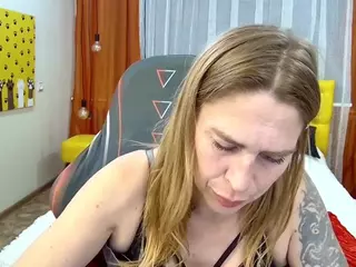 TessaDaybreak's Live Sex Cam Show