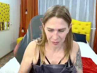 TessaDaybreak's Live Sex Cam Show