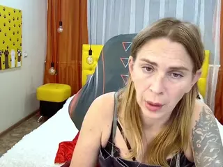 TessaDaybreak's Live Sex Cam Show