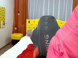 TessaDaybreak's Live Sex Cam Show