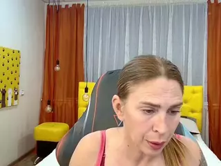 TessaDaybreak's Live Sex Cam Show