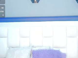 angeles-bust Live Webcam on CamSoda