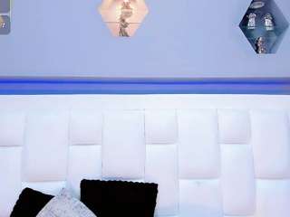 angeles-bust Webcam Model Profile