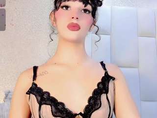 angeles-bust Live Webcam on CamSoda