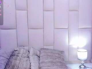 angeles-bust live cam profile