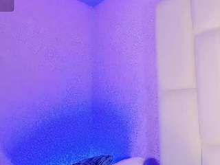 angeles-bust Live Webcam on CamSoda