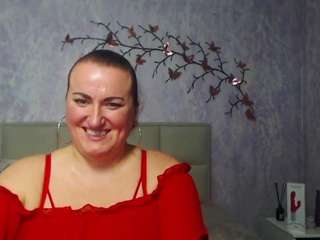 dianamgg's CamSoda show and profile