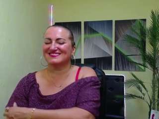 DianaMGG live webcam show