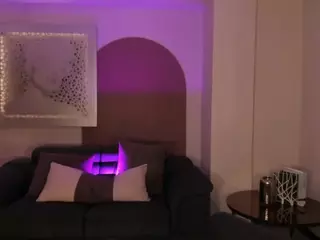 NiaMillerX's Live Sex Cam Show