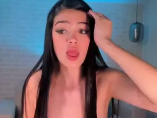 NiaMillerX's Live Sex Cam Show