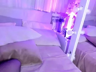Riverlyyy's Live Sex Cam Show